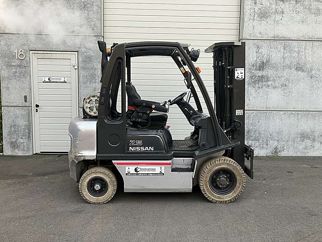 Forklifts - Heftruck Nissan 2,5ton Gas